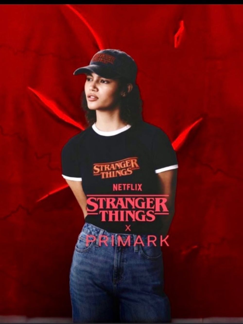 NWT Stranger Things boxy tee XL and gift w/purchase